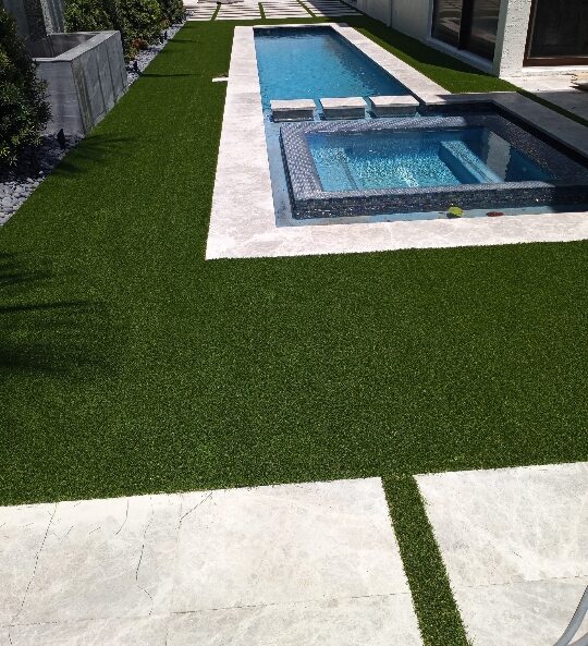 completed_artificial_lawn_sideyard_project